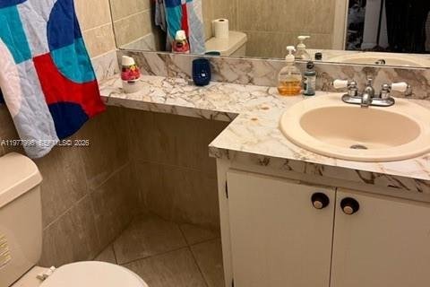 Condo in Lauderhill, Florida, 1 bedroom  № 2078999