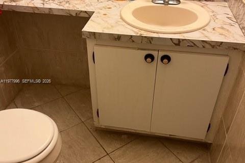 Condo in Lauderhill, Florida, 1 bedroom  № 2078999 - photo 2