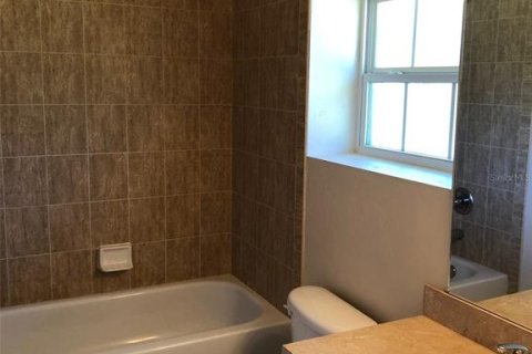 Condo in Newberry, Florida, 2 bedrooms  № 1673900 - photo 18