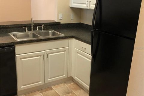 Condo in Newberry, Florida, 2 bedrooms  № 1673900 - photo 8