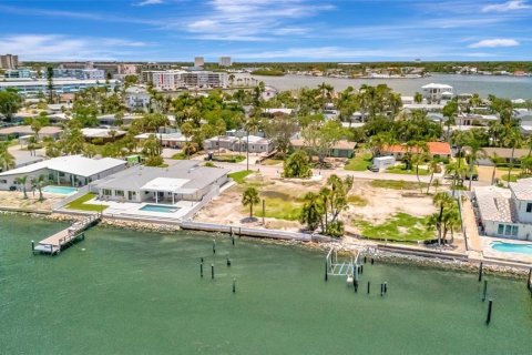 Land in Saint Petersburg, Florida № 1789034 - photo 18