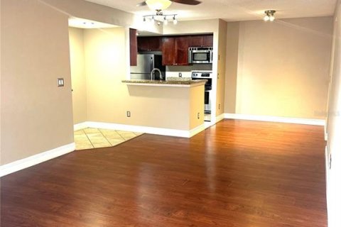 Copropriété à louer à Orlando, Floride: 2 chambres, 91.79 m2 № 1777286 - photo 3