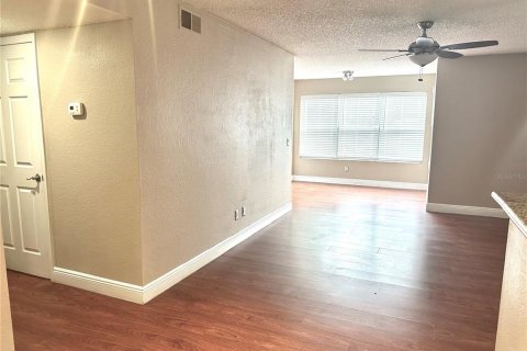 Copropriété à louer à Orlando, Floride: 2 chambres, 91.79 m2 № 1777286 - photo 9