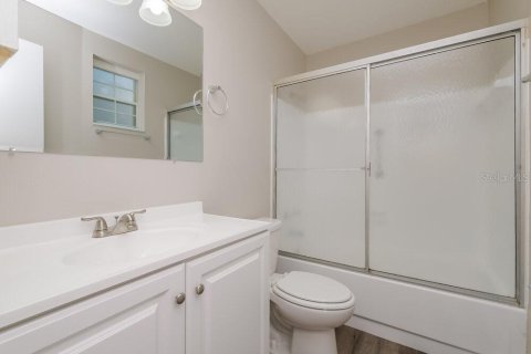 Casa en alquiler en Spring Hill, Florida, 3 dormitorios, 118.91 m2 № 2094567 - foto 9
