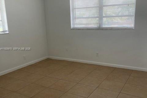 Copropriété à louer à Hallandale Beach, Floride: 1 chambre, 52.95 m2 № 1987292 - photo 5