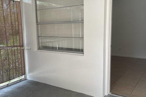 Copropriété à louer à Hallandale Beach, Floride: 1 chambre, 52.95 m2 № 1987292 - photo 10