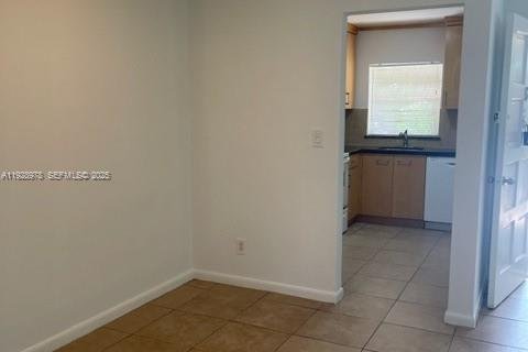 Copropriété à louer à Hallandale Beach, Floride: 1 chambre, 52.95 m2 № 1987292 - photo 6