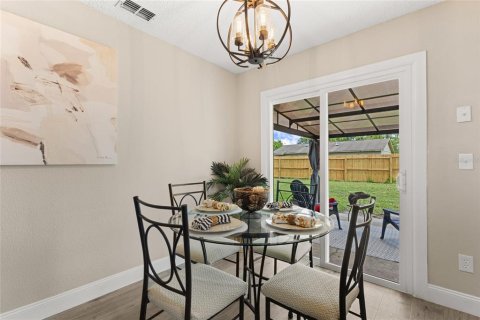 House in Orlando, Florida 3 bedrooms, 83.98 sq.m. № 1830058 - photo 9