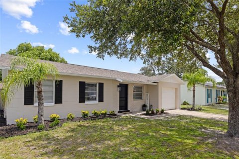 House in Orlando, Florida 3 bedrooms, 83.98 sq.m. № 1830058 - photo 3