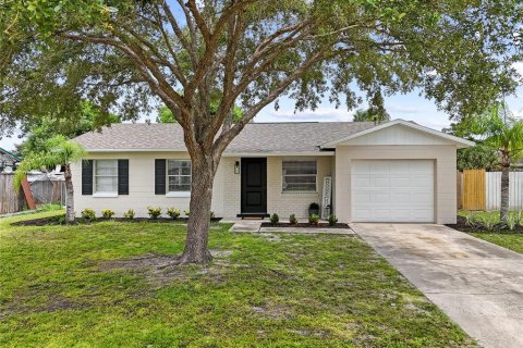 House in Orlando, Florida 3 bedrooms, 83.98 sq.m. № 1830058 - photo 1