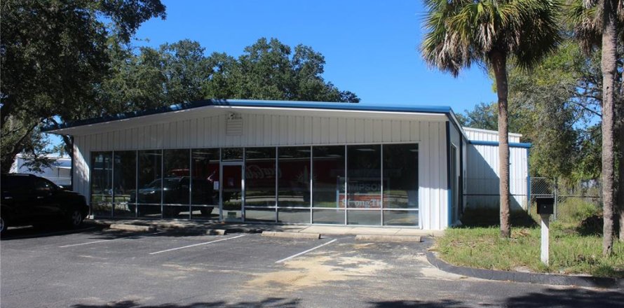 Commercial property in Gainesville, Florida 208.1 sq.m. № 2116313