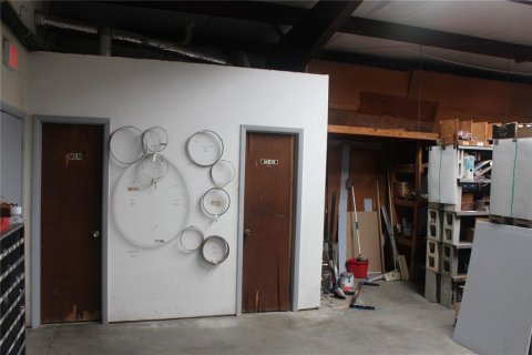 Commercial property in Gainesville, Florida 208.1 sq.m. № 2116313 - photo 13