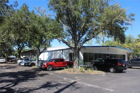Commercial property in Gainesville, Florida 208.1 sq.m. № 2116313 - photo 2
