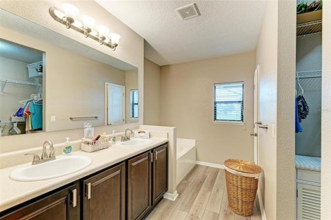 Casa en venta en Palmetto, Florida, 3 dormitorios, 175.86 m2 № 1796969 - foto 20