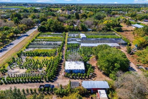 Купить виллу или дом в Хомстед, Флорида 3 спальни, 301.37м2, № 2036396 - фото 25