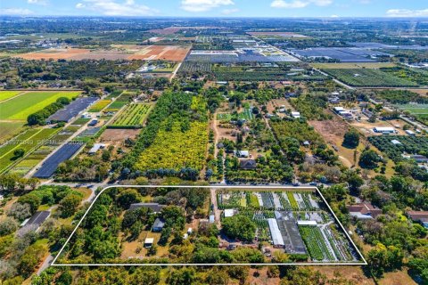 Купить виллу или дом в Хомстед, Флорида 3 спальни, 301.37м2, № 2036396 - фото 3