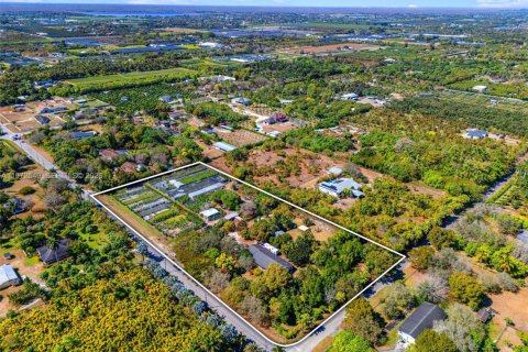 Дом в Хомстед, Флорида 3 спальни, 301.37м2 № 2036396