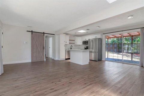 Купить виллу или дом в Тампа, Флорида 3 комнаты, 89.74м2, № 2155751 - фото 8
