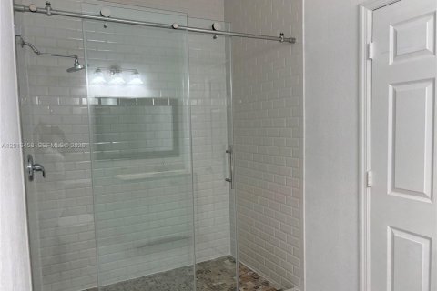 Casa en alquiler en Pembroke Pines, Florida, 2 dormitorios, 100.06 m2 № 2085340 - foto 10