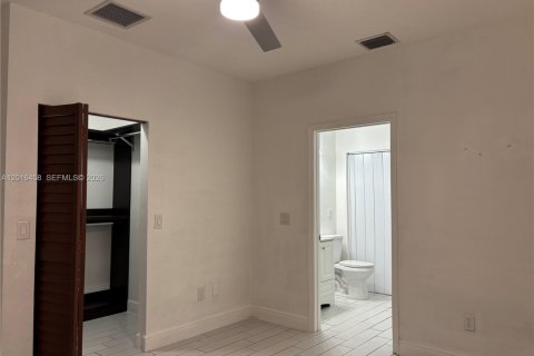 Casa en alquiler en Pembroke Pines, Florida, 2 dormitorios, 100.06 m2 № 2085340 - foto 20