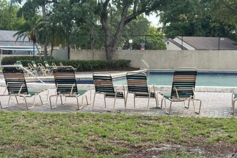 Casa en alquiler en Pembroke Pines, Florida, 2 dormitorios, 100.06 m2 № 2085340 - foto 18