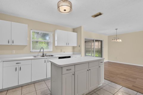 Villa ou maison à vendre à St. Lucie, Floride: 2 chambres, 105.44 m2 № 2086223 - photo 27