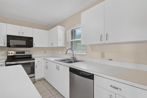 Villa ou maison à vendre à St. Lucie, Floride: 2 chambres, 105.44 m2 № 2086223 - photo 26