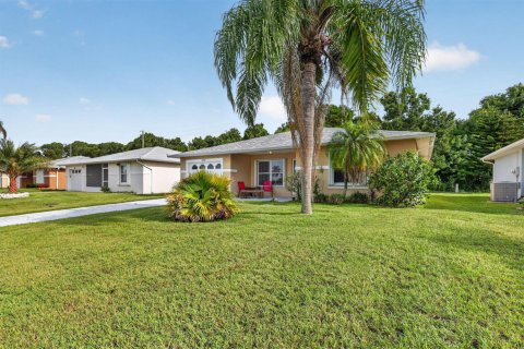 Villa ou maison à vendre à St. Lucie, Floride: 2 chambres, 105.44 m2 № 2086223 - photo 16