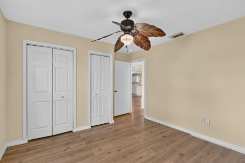 Villa ou maison à vendre à St. Lucie, Floride: 2 chambres, 105.44 m2 № 2086223 - photo 29