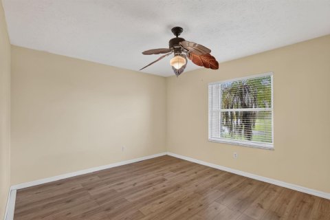 Villa ou maison à vendre à St. Lucie, Floride: 2 chambres, 105.44 m2 № 2086223 - photo 28