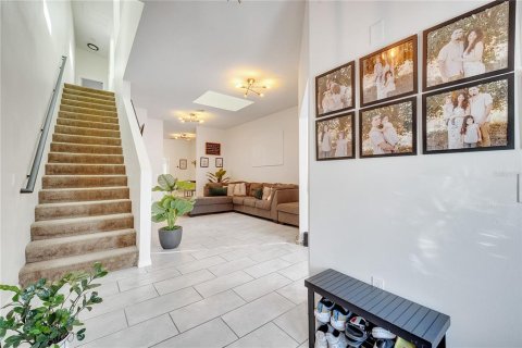 Touwnhouse à louer à Kissimmee, Floride: 5 chambres, 202.16 m2 № 2148945 - photo 3