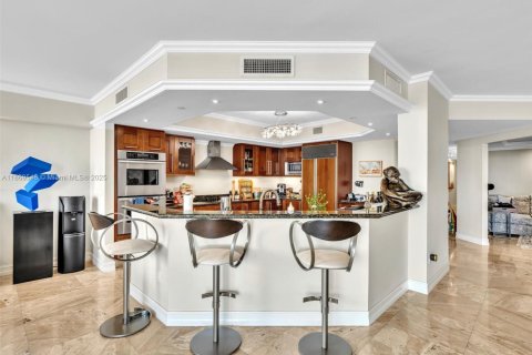 Condominio en alquiler en Aventura, Florida, 3 dormitorios, 285.12 m2 № 1923558 - foto 10