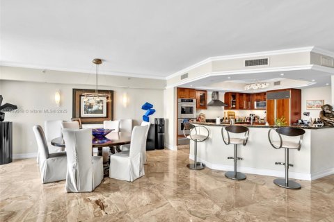Condominio en alquiler en Aventura, Florida, 3 dormitorios, 285.12 m2 № 1923558 - foto 8