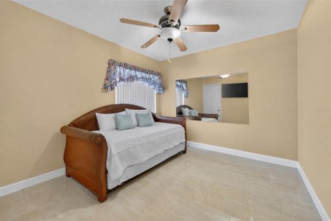Casa en venta en Port Orange, Florida, 5 dormitorios, 264.59 m2 № 2299415 - foto 19