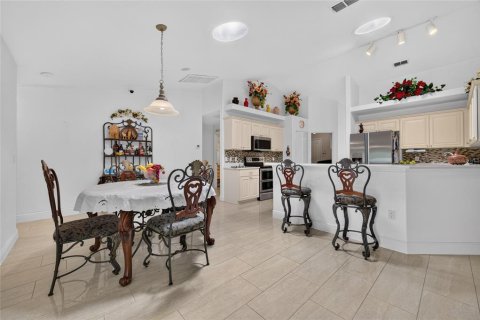 Casa en venta en Port Orange, Florida, 5 dormitorios, 264.59 m2 № 2299415 - foto 14