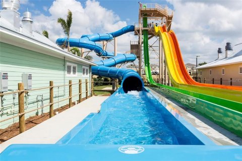 Villa ou maison à vendre à Kissimmee, Floride: 8 chambres, 376.9 m2 № 2428823 - photo 4