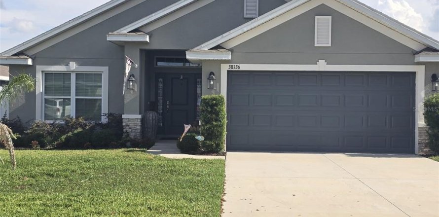 Villa ou maison à Dade City, Floride 4 chambres, 169.08 m2 № 2213901