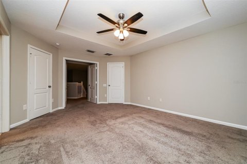 House in Valrico, Florida 4 bedrooms, 252.14 sq.m. № 2198052 - photo 9