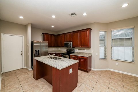 House in Valrico, Florida 4 bedrooms, 252.14 sq.m. № 2198052 - photo 5