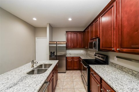 House in Valrico, Florida 4 bedrooms, 252.14 sq.m. № 2198052 - photo 6
