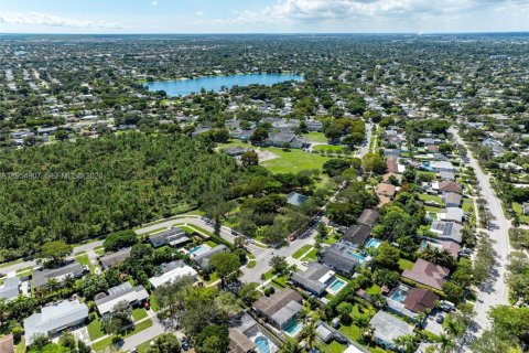 Villa ou maison à vendre à Cutler Bay, Floride: 3 chambres, 161.84 m2 № 2009494 - photo 29