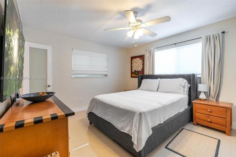 Villa ou maison à vendre à Cutler Bay, Floride: 3 chambres, 161.84 m2 № 2009494 - photo 11