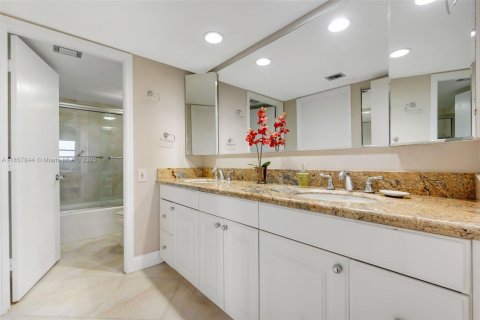 Copropriété à louer à Fort Lauderdale, Floride: 2 chambres, 119.84 m2 № 1957507 - photo 14