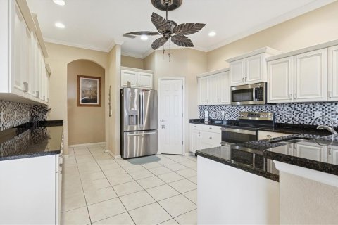 House in Bradenton, Florida 4 bedrooms, 287.44 sq.m. № 2099078 - photo 16