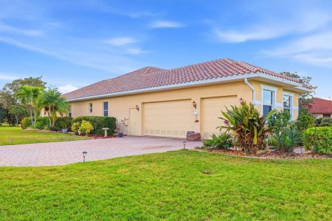 House in Bradenton, Florida 4 bedrooms, 287.44 sq.m. № 2099078 - photo 5