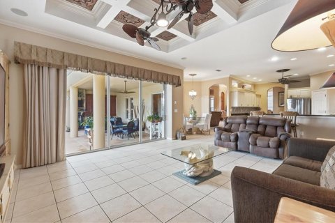 House in Bradenton, Florida 4 bedrooms, 287.44 sq.m. № 2099078 - photo 13