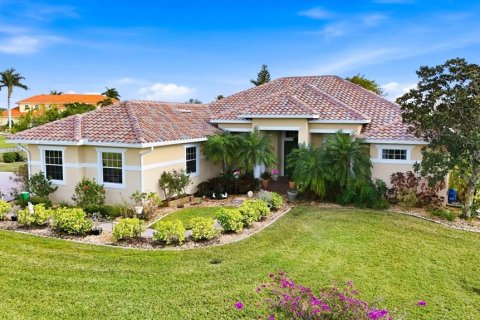 House in Bradenton, Florida 4 bedrooms, 287.44 sq.m. № 2099078