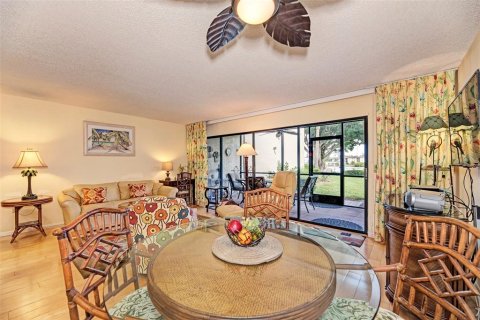 Copropriété à vendre à Sarasota, Floride: 2 chambres, 79.9 m2 № 2132360 - photo 16