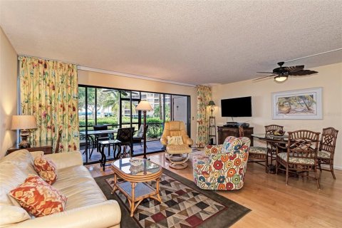 Copropriété à vendre à Sarasota, Floride: 2 chambres, 79.9 m2 № 2132360 - photo 13