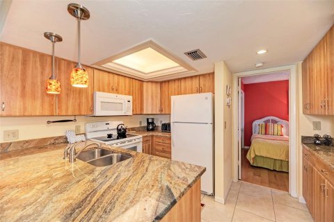 Copropriété à vendre à Sarasota, Floride: 2 chambres, 79.9 m2 № 2132360 - photo 22